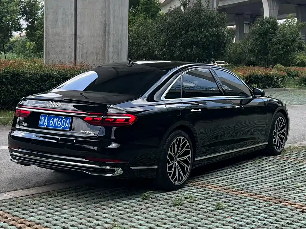 Audi A8 — миниатюра 9
