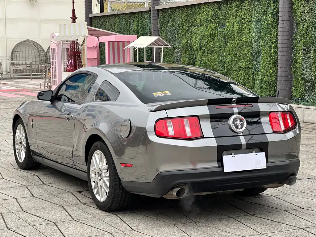 Ford Mustang 2013 3.7L AT
