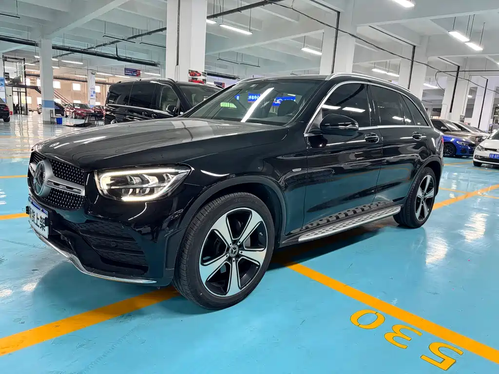 Mercedes-Benz GLC 2023