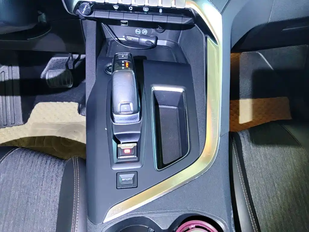 Peugeot 4008 — миниатюра 14