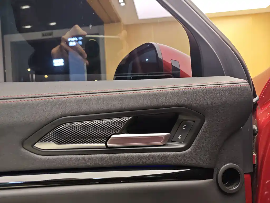 WEI PAI WEI BRAND VV5