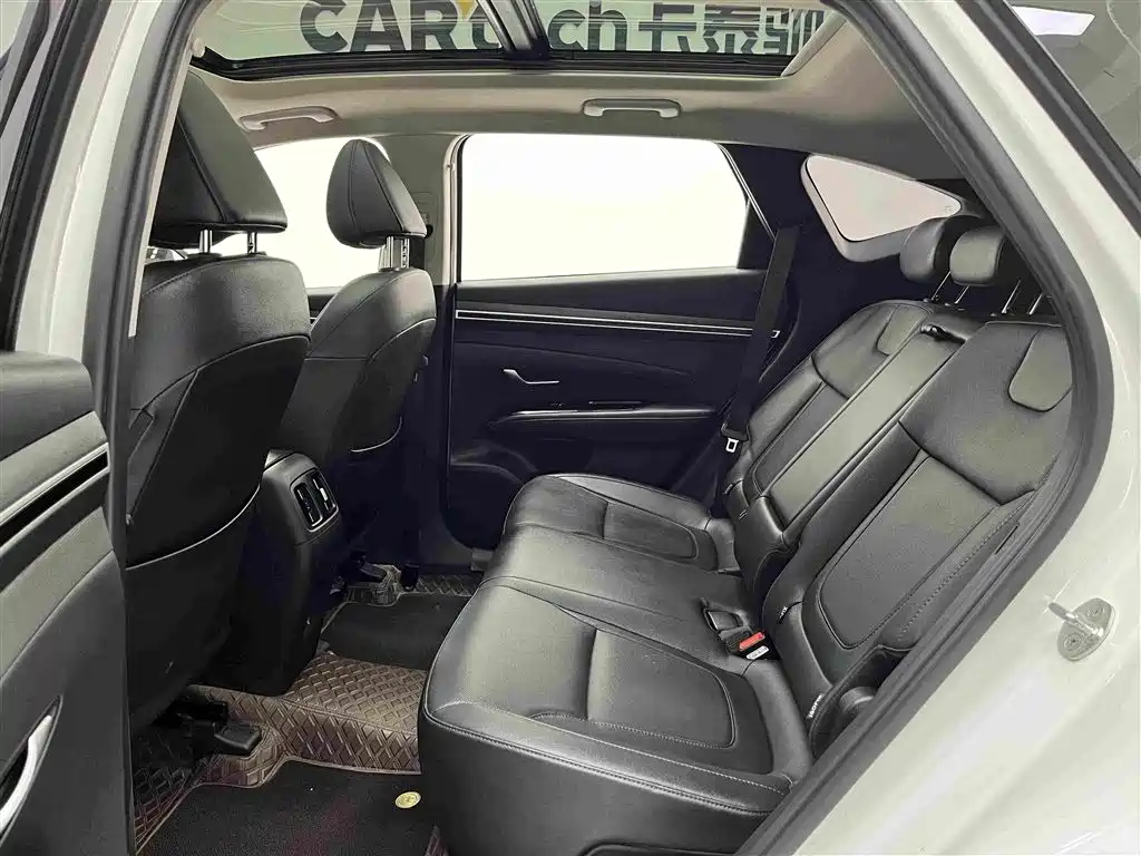 Hyundai Tucson — миниатюра 6
