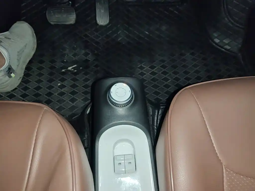 Wuling MINIEV — миниатюра 14