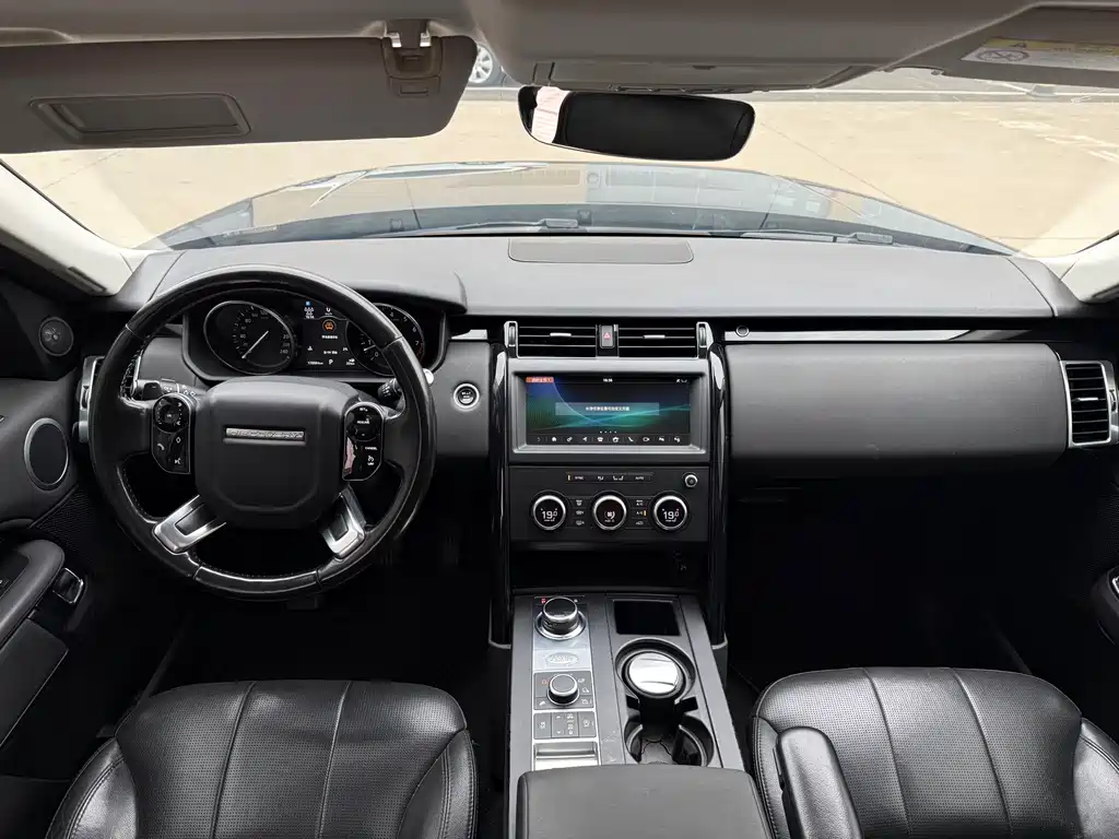 Land Rover Discovery — миниатюра 6