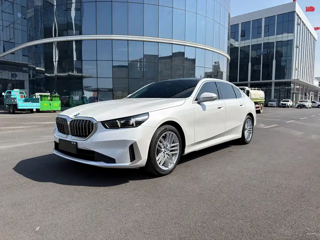 BMW 5 Series 5 2024 525Li Luxury