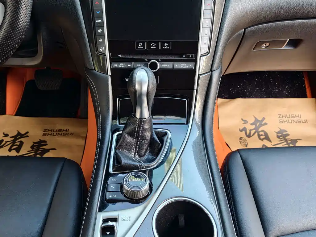 Infiniti Q50L — миниатюра 12