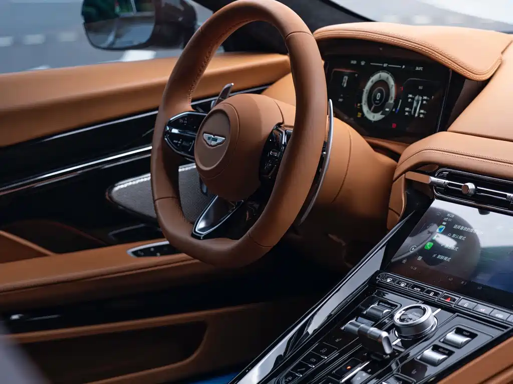 Aston Martin DB12 — миниатюра 20
