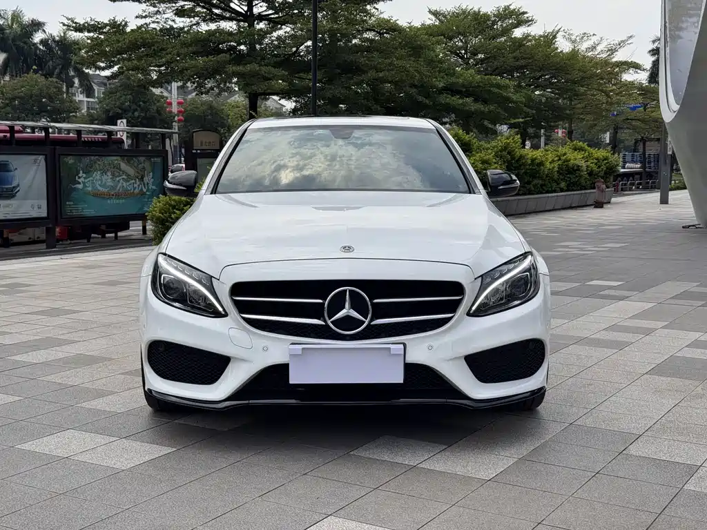 Mercedes-Benz C-Class — миниатюра 2