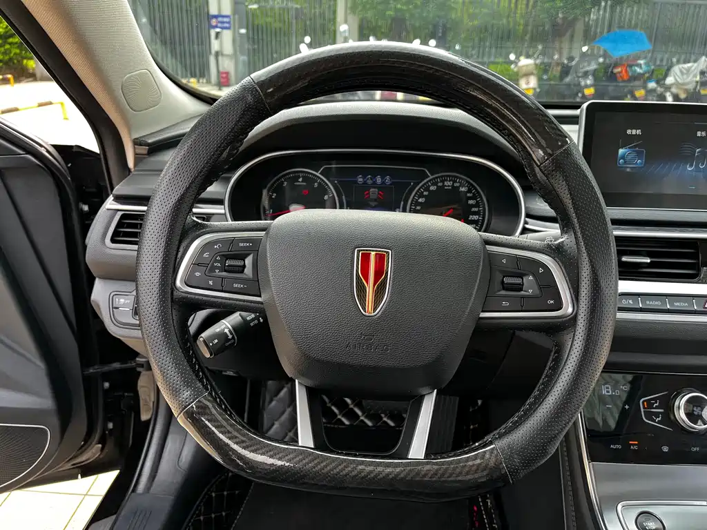 Hongqi Hongqi H5 — миниатюра 7