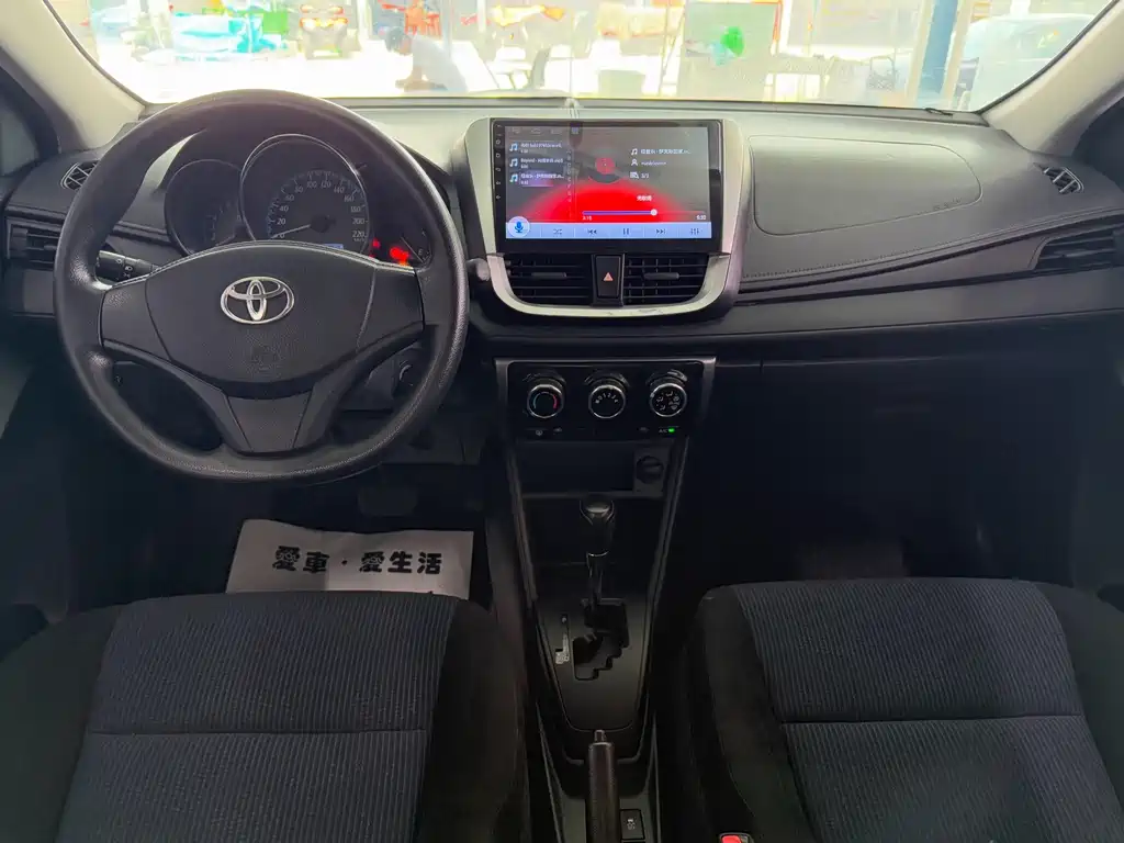 Toyota Yaris L — миниатюра 10
