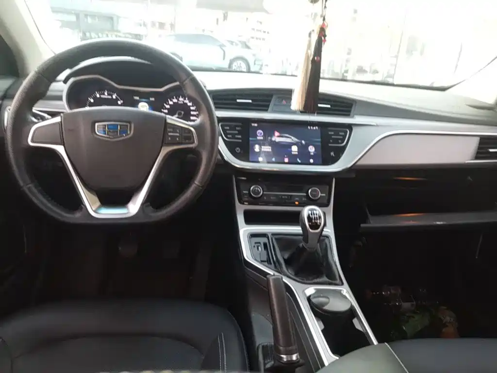 Geely Emgrand GL — миниатюра 12
