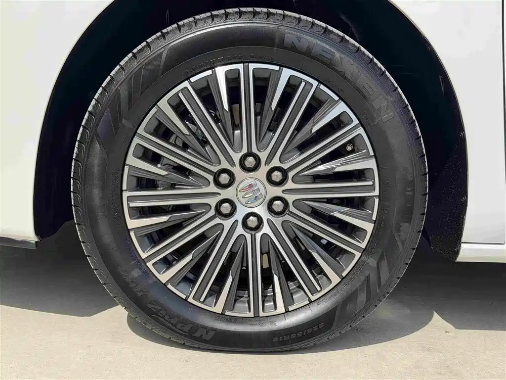 Buick GL8 Hybrid — миниатюра 27