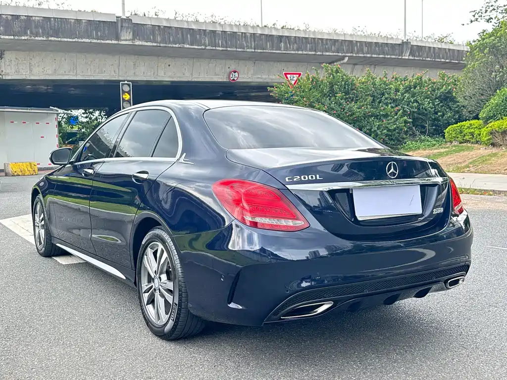 Mercedes-Benz C-Class — миниатюра 18