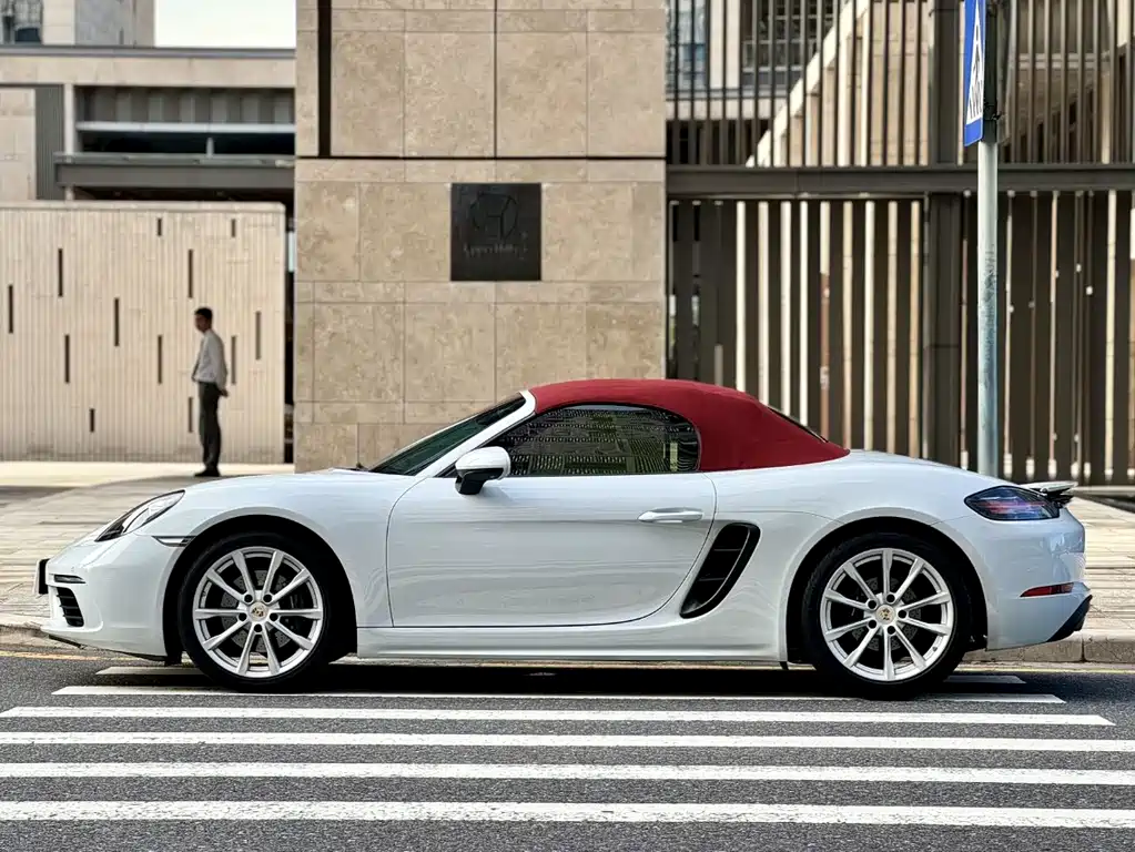 Porsche 718 2018 Boxster 2.0T