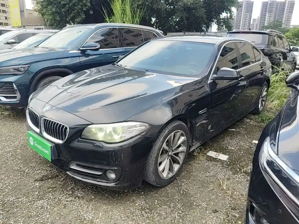BMW 5 Series — миниатюра 2
