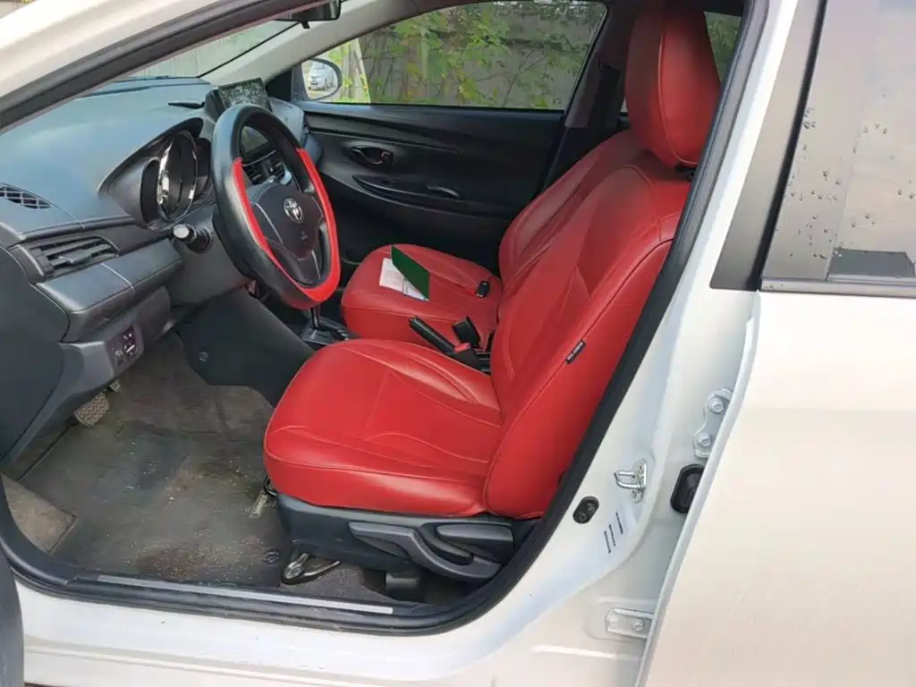 Toyota Yaris L — миниатюра 15