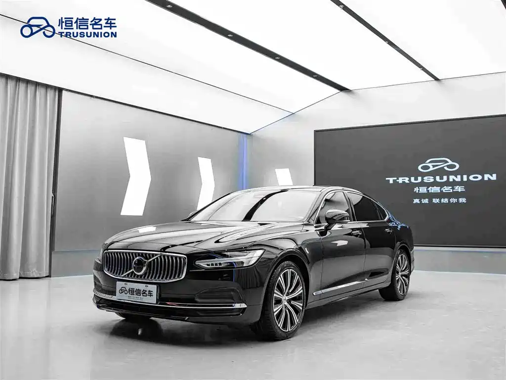 Volvo S90 2024 B5 Luxury