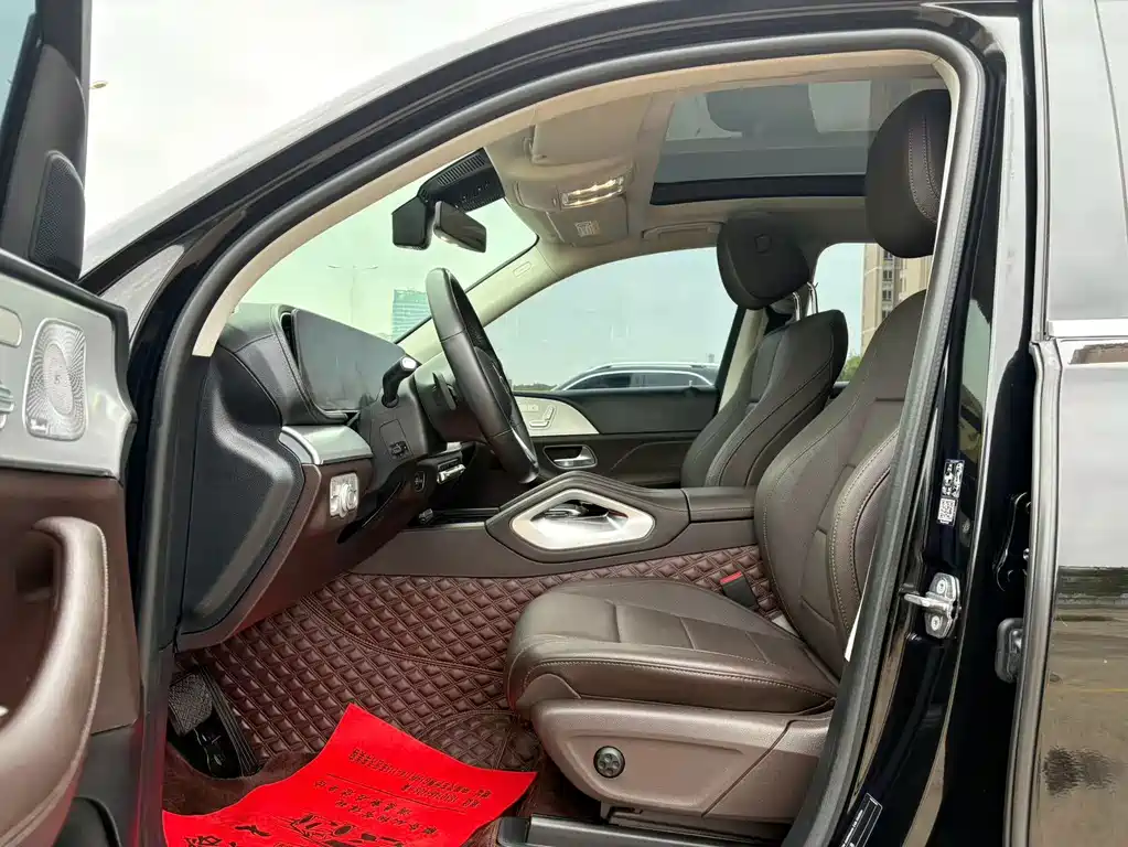 Mercedes-Benz GLE (Import) — миниатюра 4