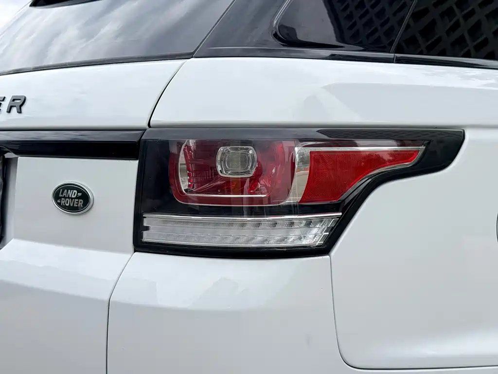 Land Rover Sport — миниатюра 36