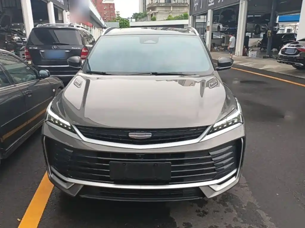 Geely Binyue — миниатюра 3