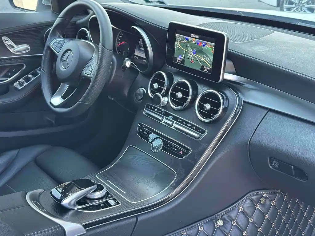 Mercedes-Benz C-Class — миниатюра 9