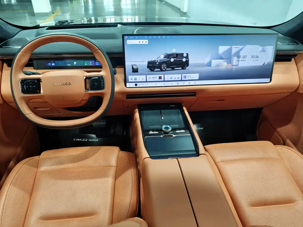 Lynk & Co 900 2025 1.5T Ultra 6 мест