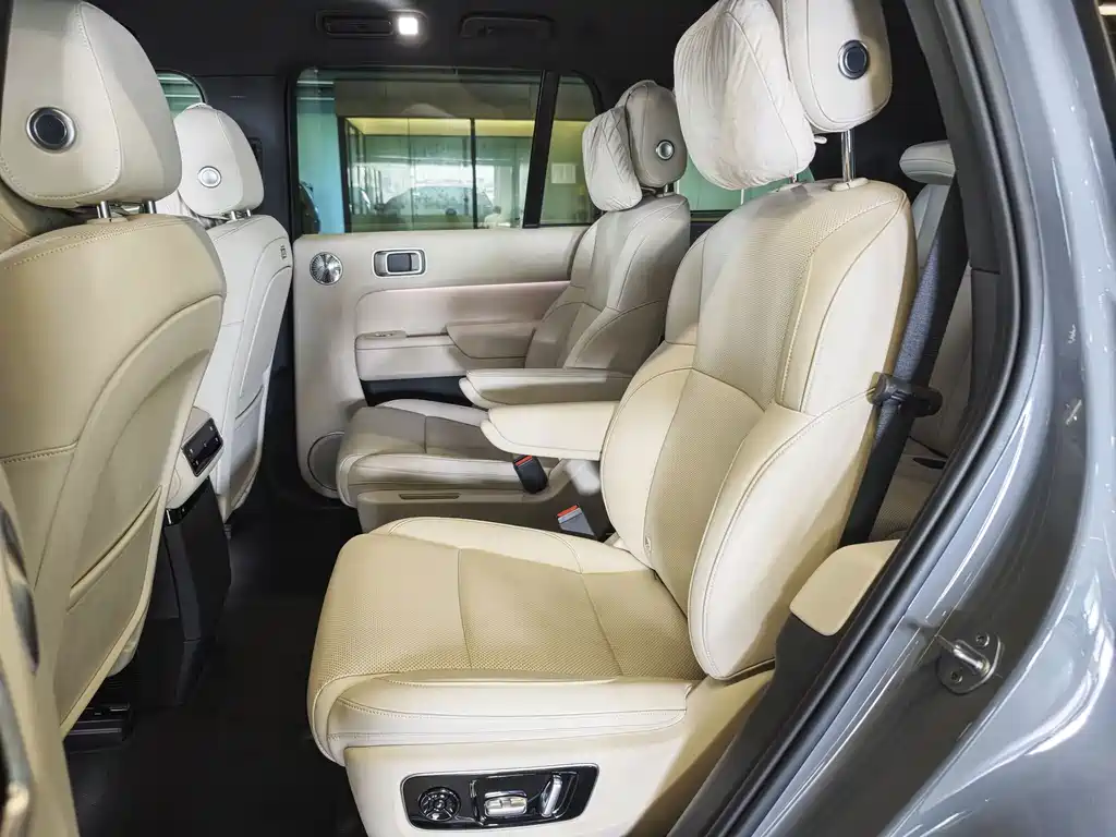 Li Auto Li L8 — миниатюра 5