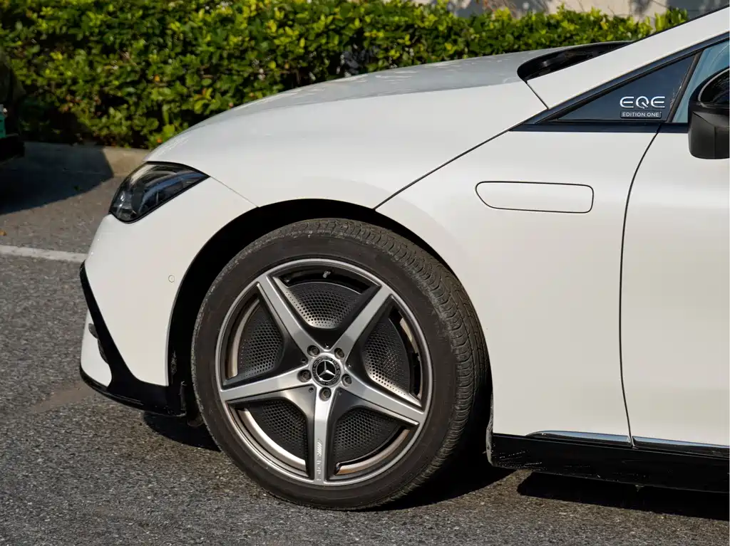 Mercedes-Benz EQE — миниатюра 8