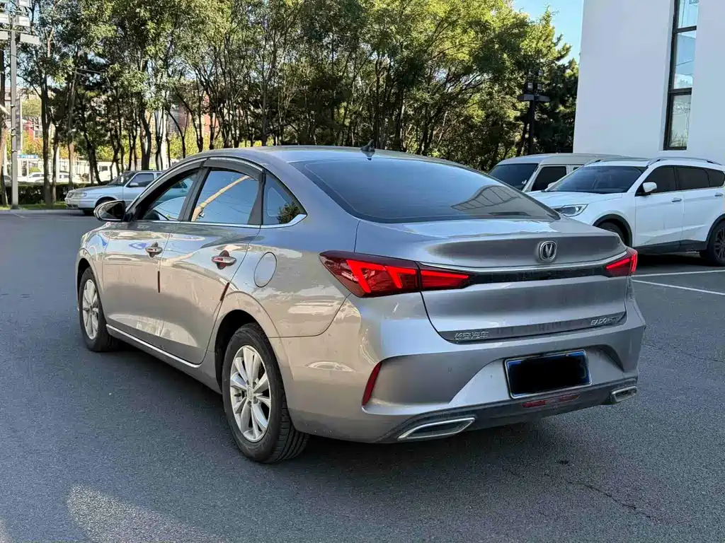 Changan Eado DT — миниатюра 18