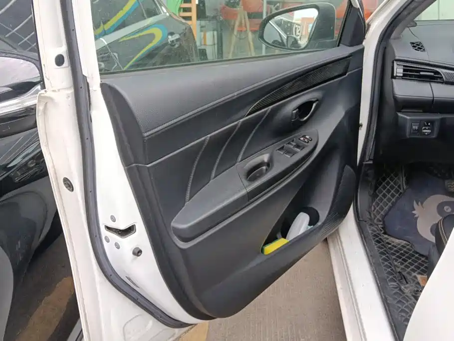 Toyota Vios FS — миниатюра 7