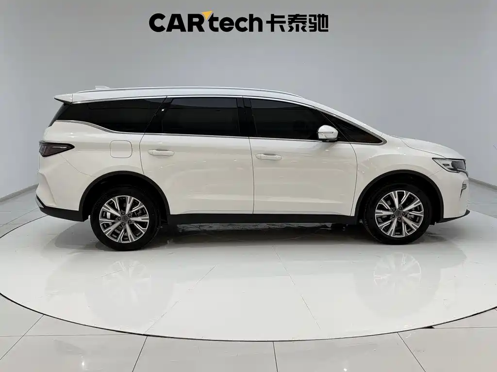 Geely Jia Ji — миниатюра 4