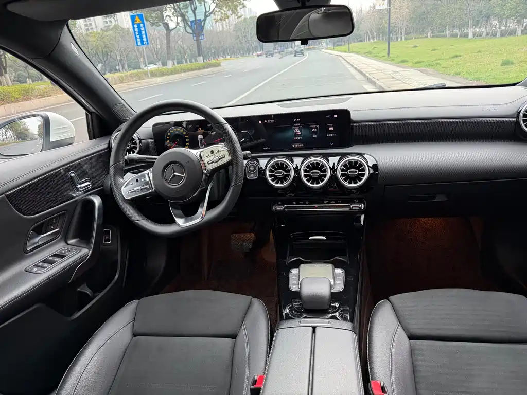 MERCEDES-BENZ A CLASS