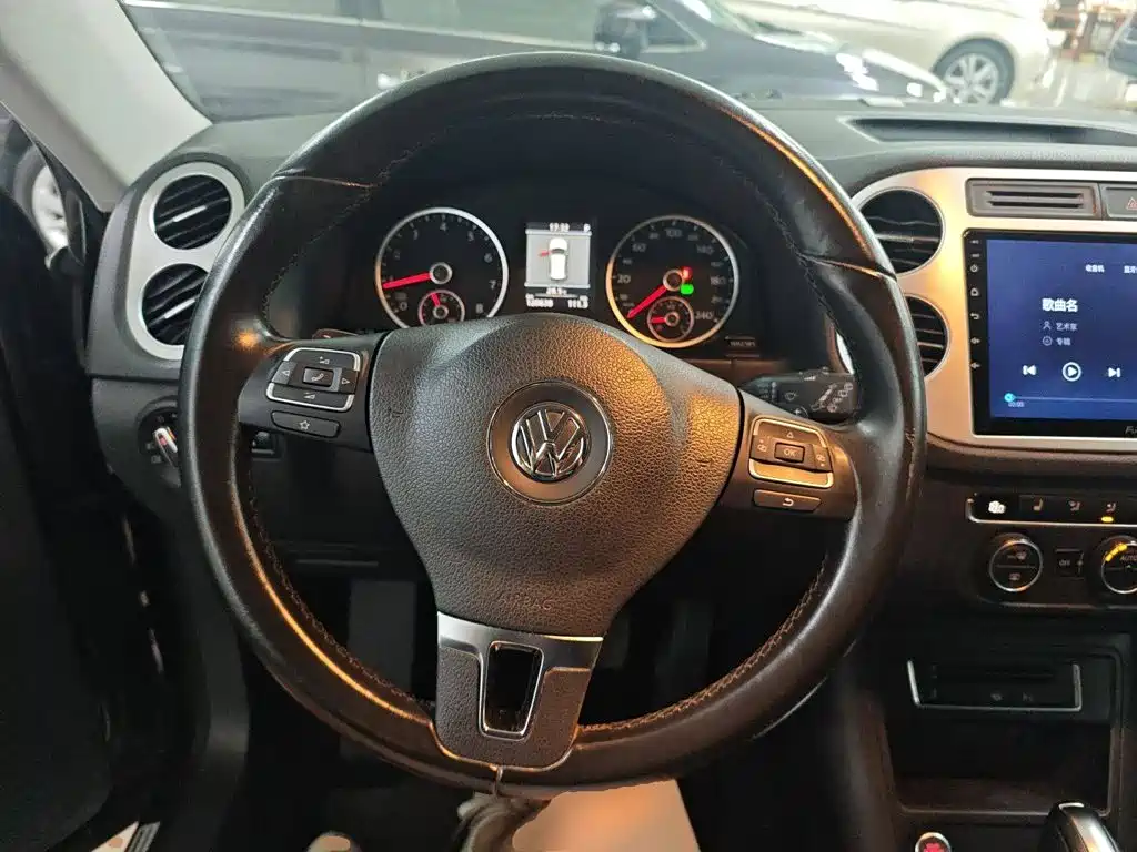 Volkswagen Tiguan — миниатюра 11