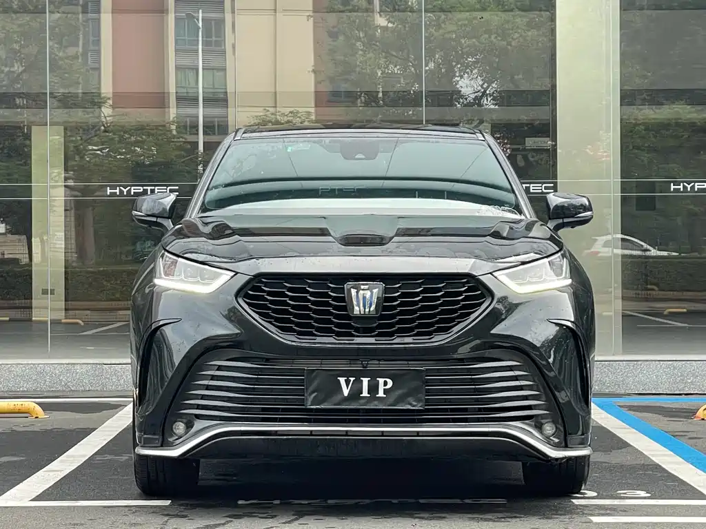 Toyota Crown Kluger