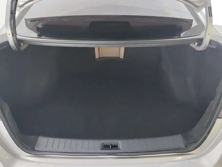 Nissan Sylphy — миниатюра 4