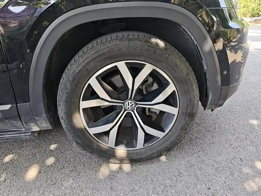 Volkswagen Teramont — миниатюра 6