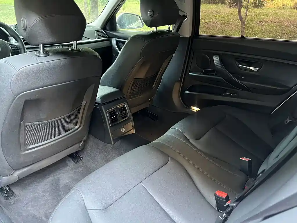 BMW 3 Series — миниатюра 9