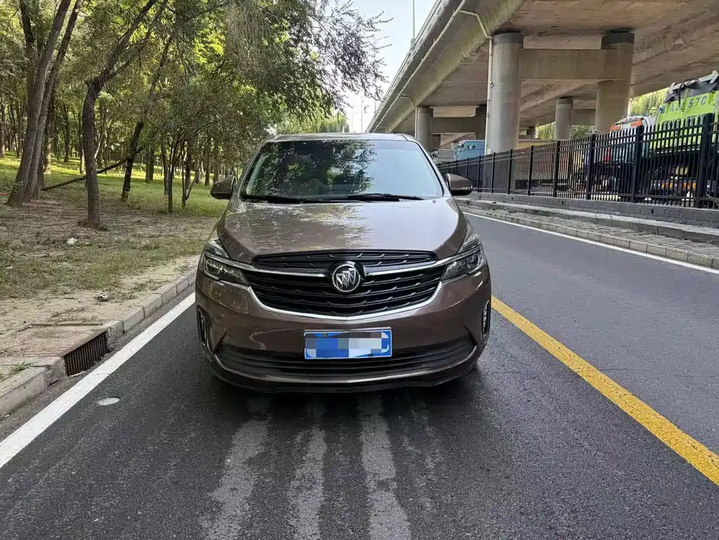 Buick GL8 — миниатюра 2