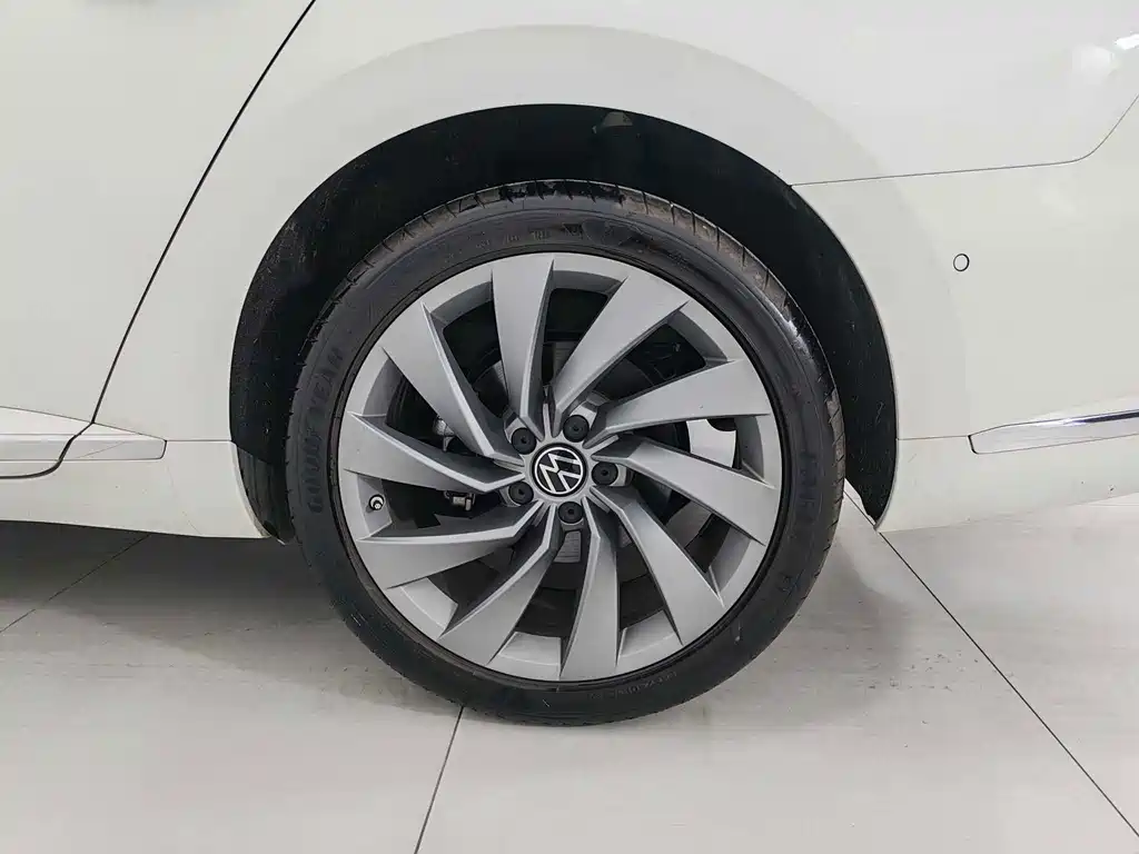 Volkswagen CC 380TSI Eye-catching Joy for All Model, фото 17