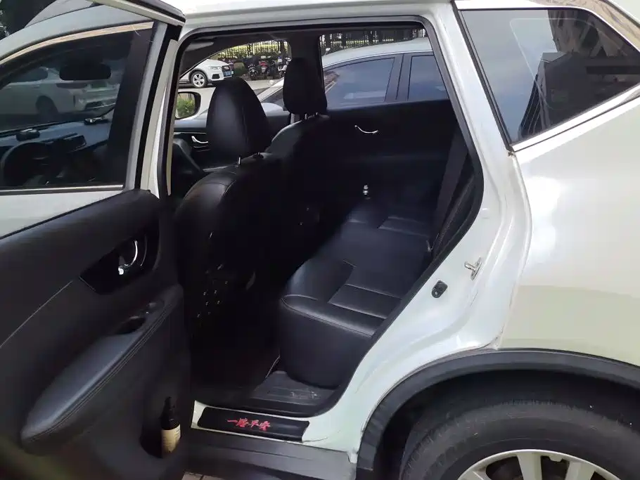 Nissan X-Trail — миниатюра 11