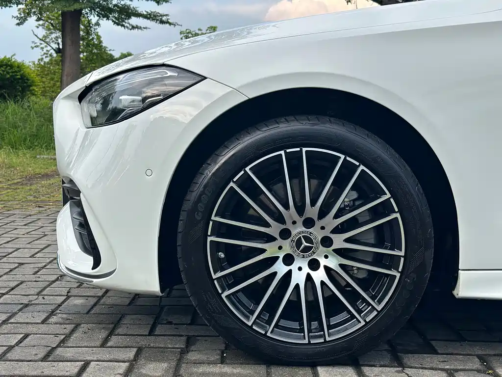 Mercedes-Benz C-Class — миниатюра 17