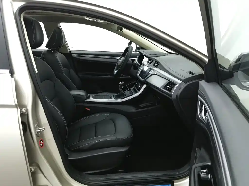 Geely Emgrand GL — миниатюра 23