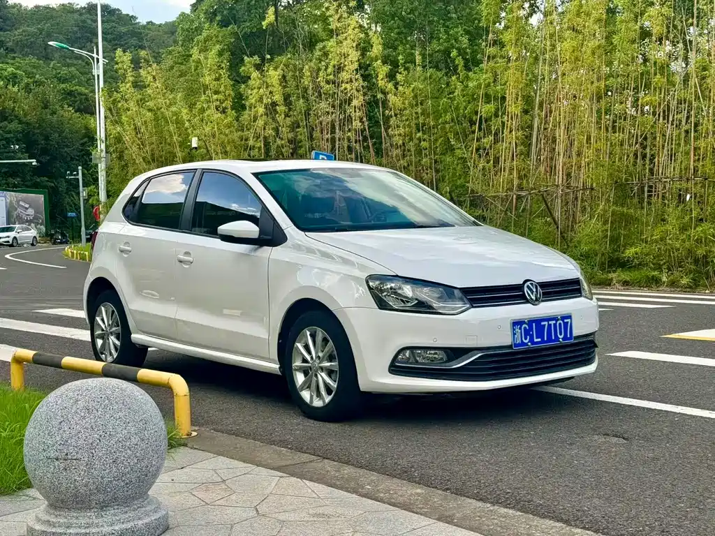 Volkswagen Polo — миниатюра 2