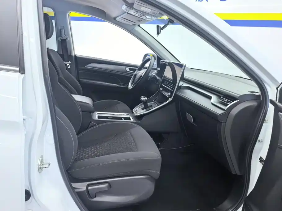 Haval M6 — миниатюра 8