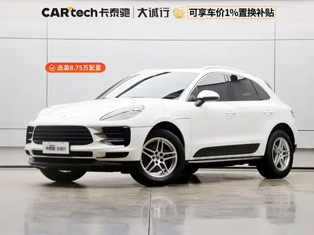 PORSCHE MACAN 2021