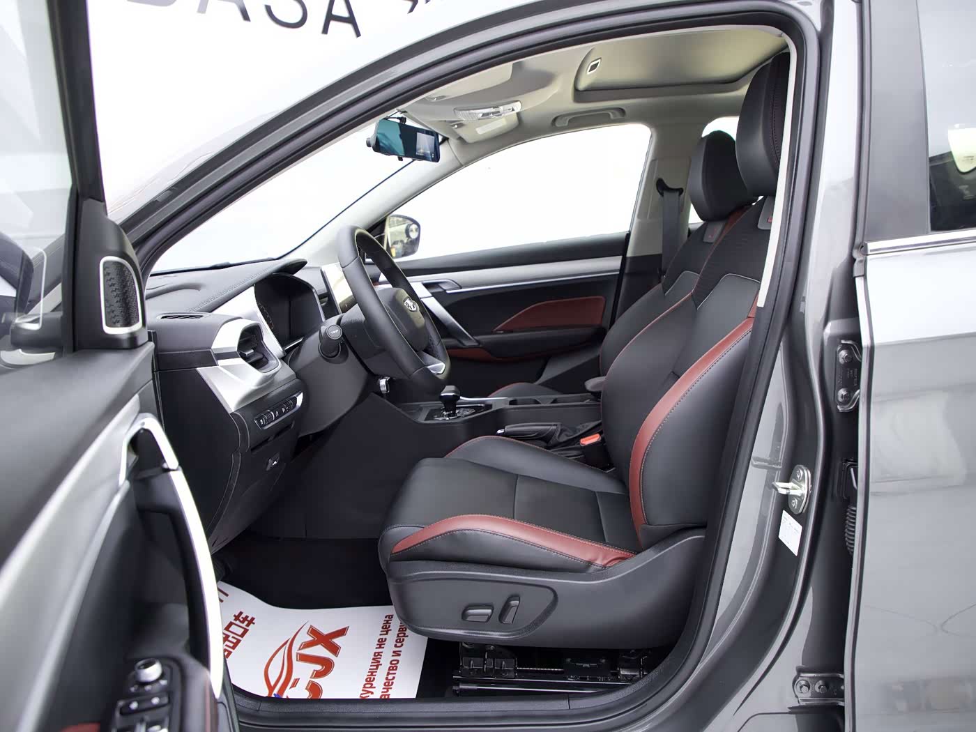 Geely Binyue 1.4 л 2022 г. Серебристо-серый, пробег 11000 км