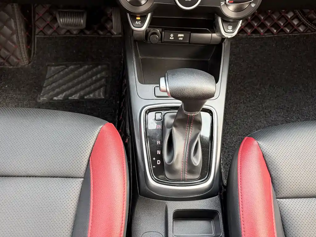 Kia KX Cross — миниатюра 12