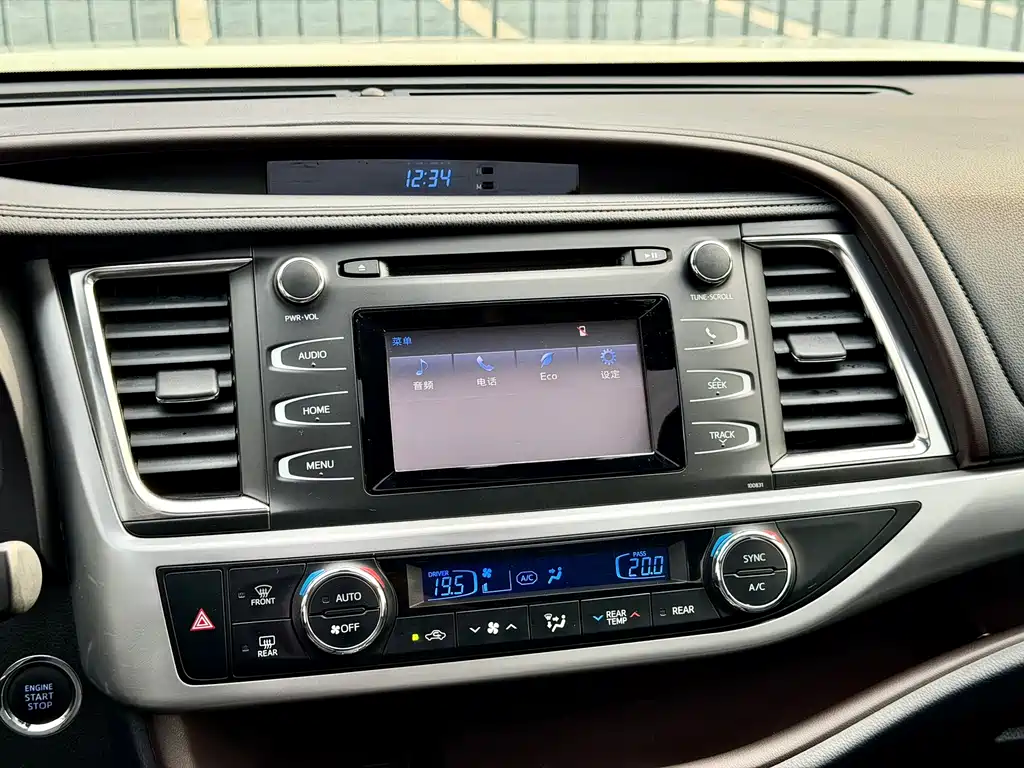 Toyota Highlander — миниатюра 10