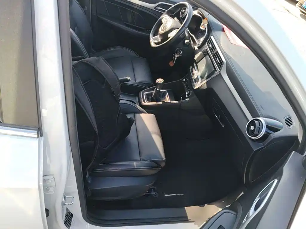 MG ZS — миниатюра 25