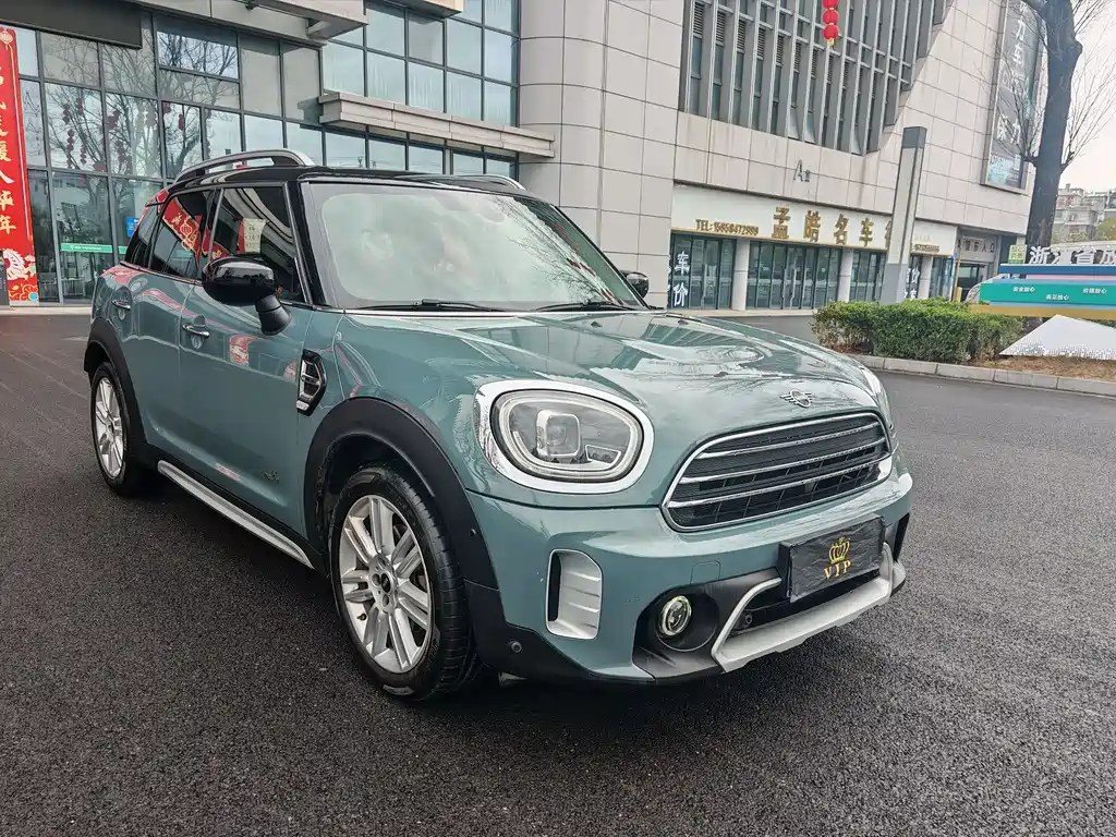 MINI COUNTRYMAN